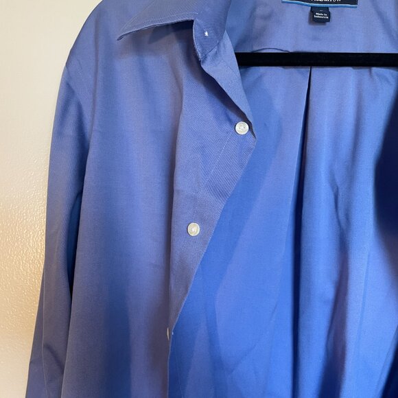 17 36 Croft and Barrow All Cotton/Non-Iron Blue Button Down - Picture 5 of 6